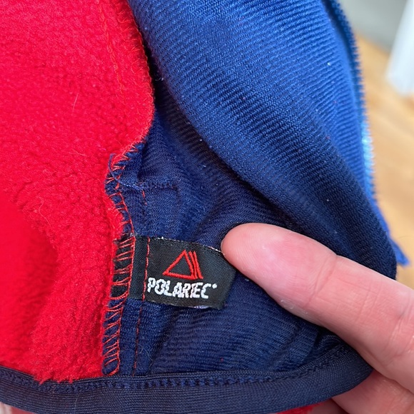 CLASSIC LL BEAN red full zip Polartec fleece jacket. Dark blue trim. Size S. - Picture 9 of 14